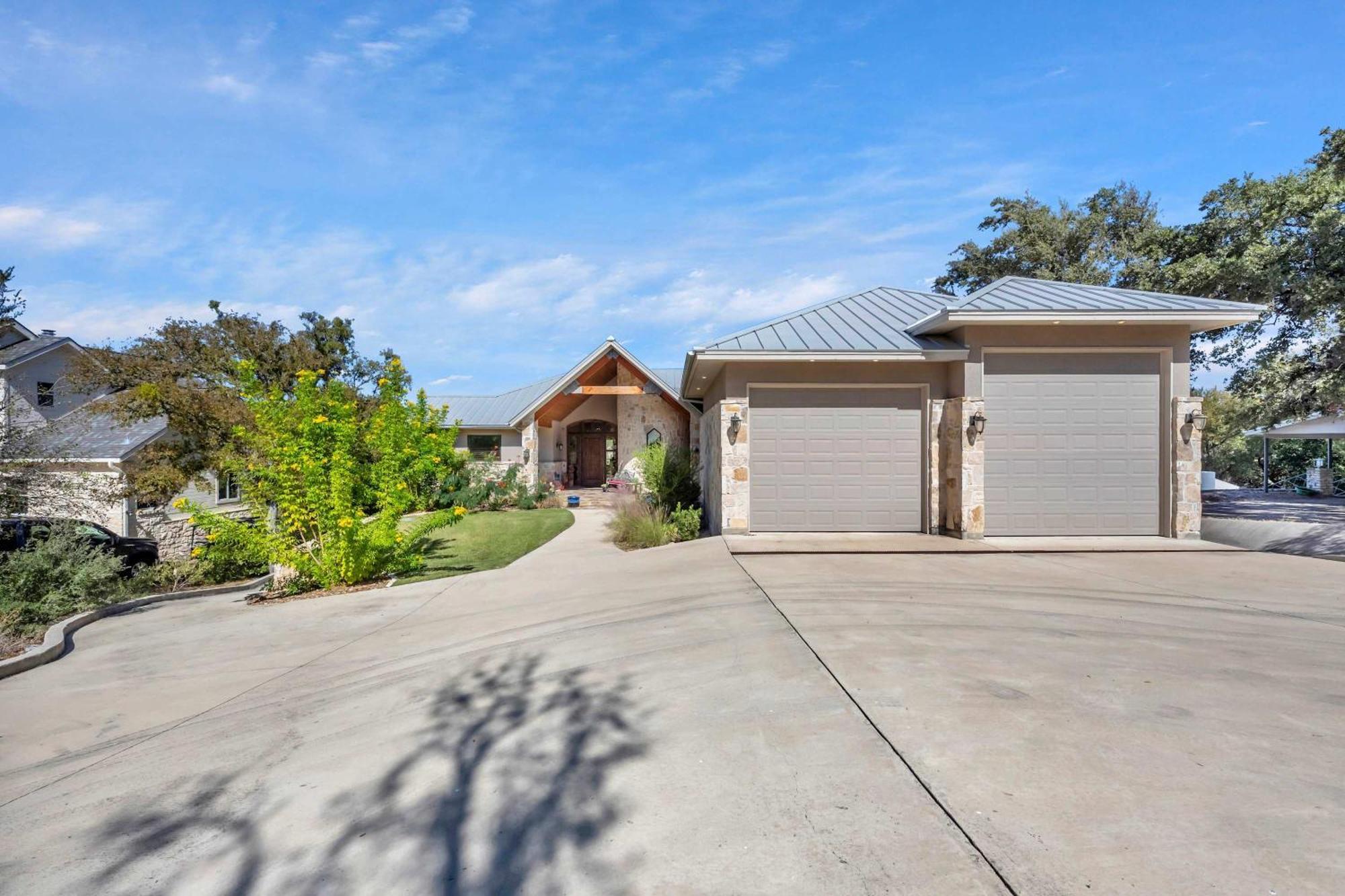 Lake Marble Falls On The Rocks And Concierge Service Villa Exterior photo