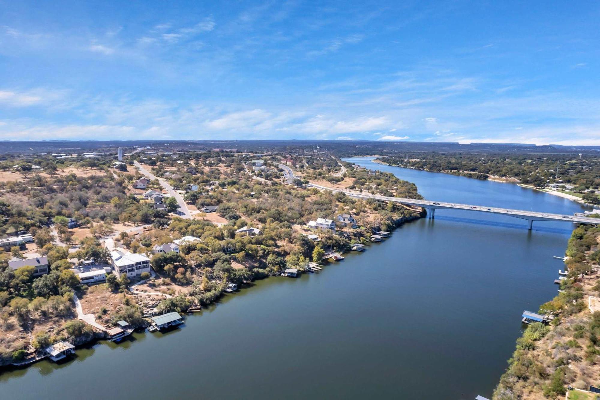 Lake Marble Falls On The Rocks And Concierge Service Villa Exterior photo