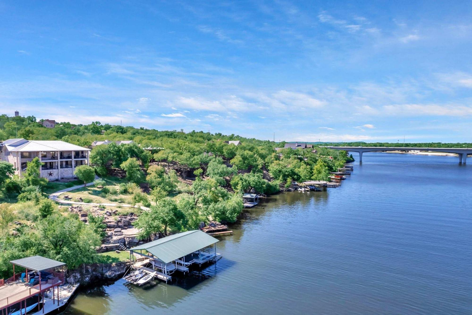 Lake Marble Falls On The Rocks And Concierge Service Villa Exterior photo