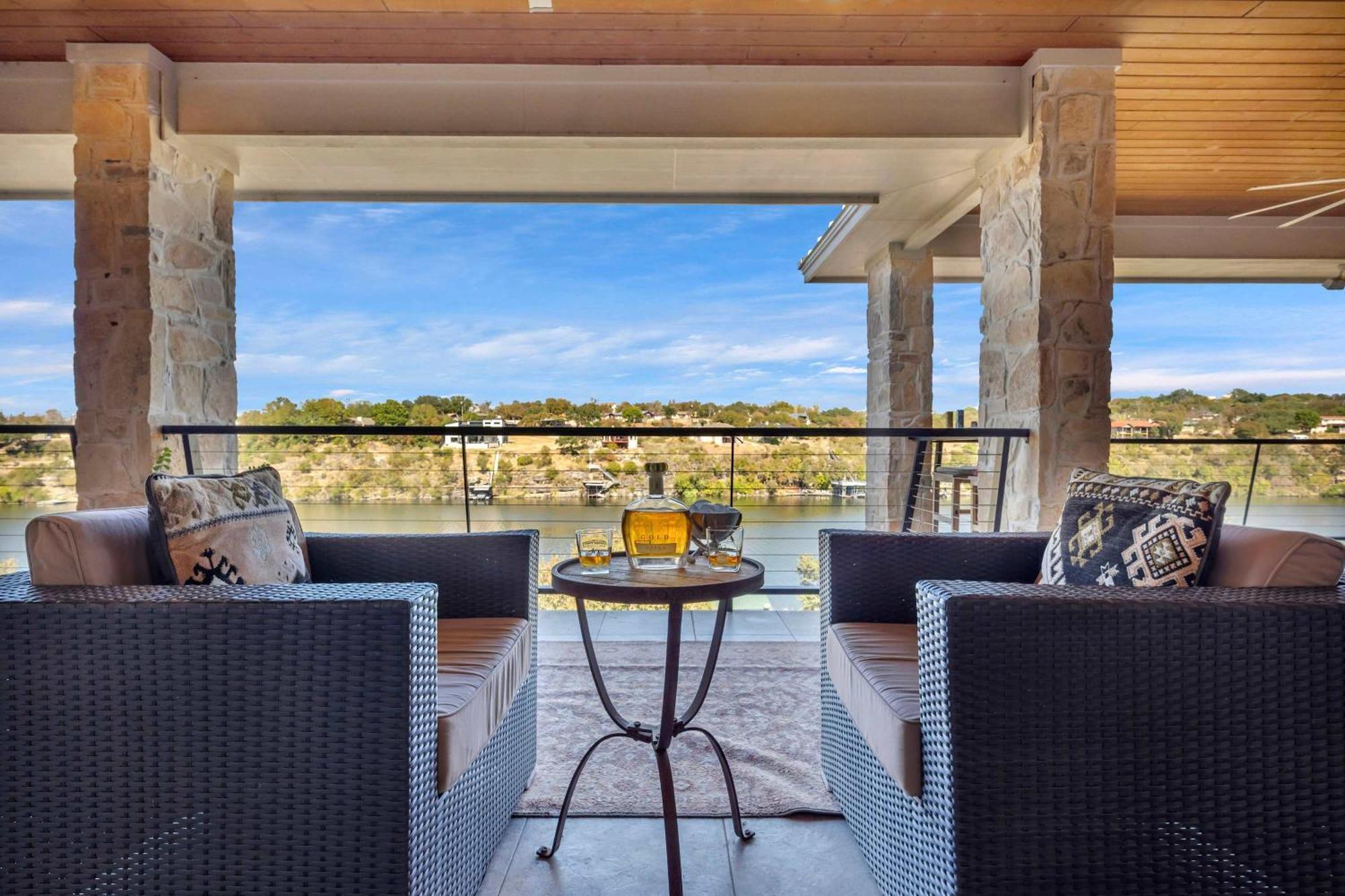 Lake Marble Falls On The Rocks And Concierge Service Villa Exterior photo