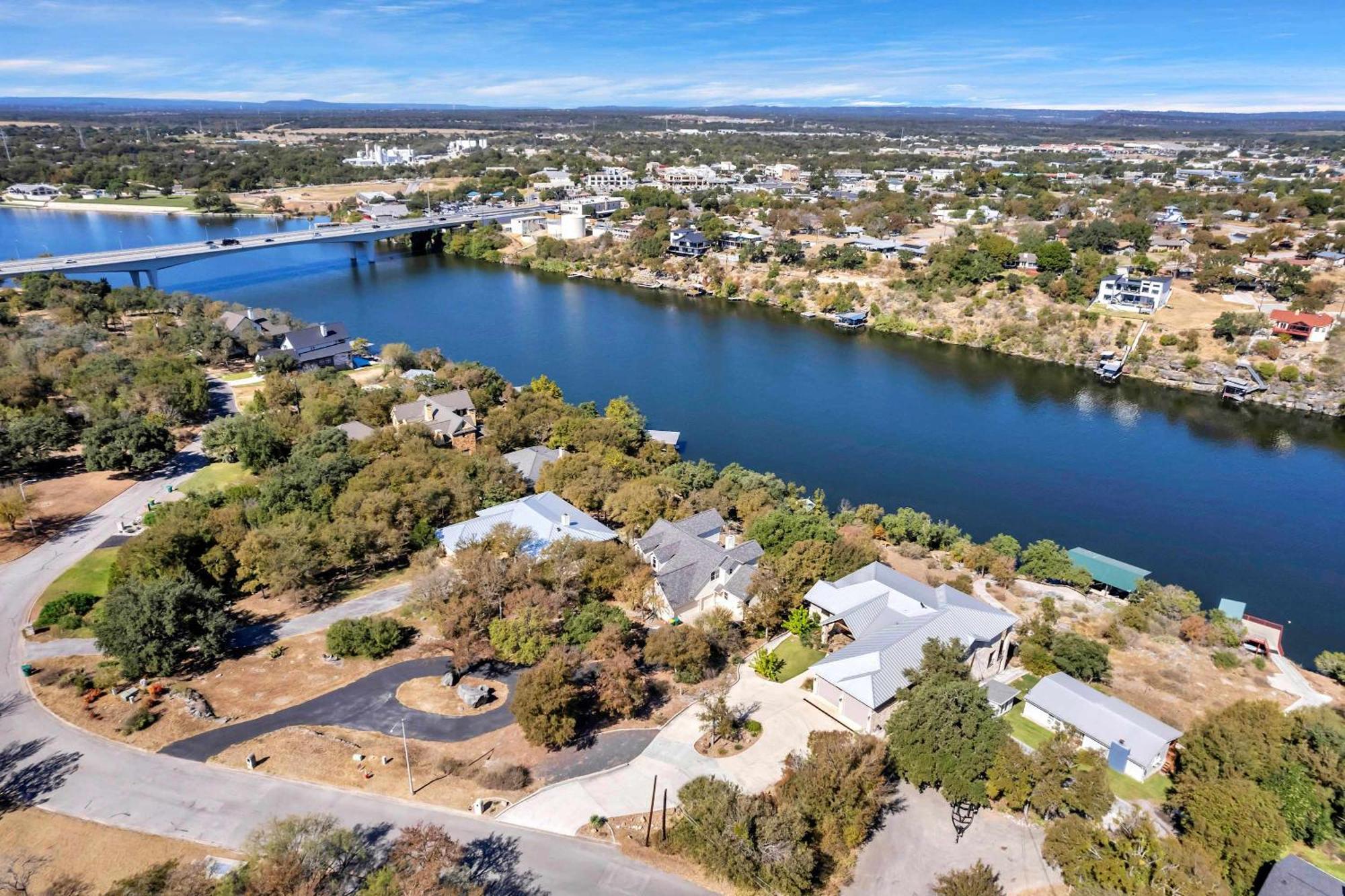 Lake Marble Falls On The Rocks And Concierge Service Villa Exterior photo