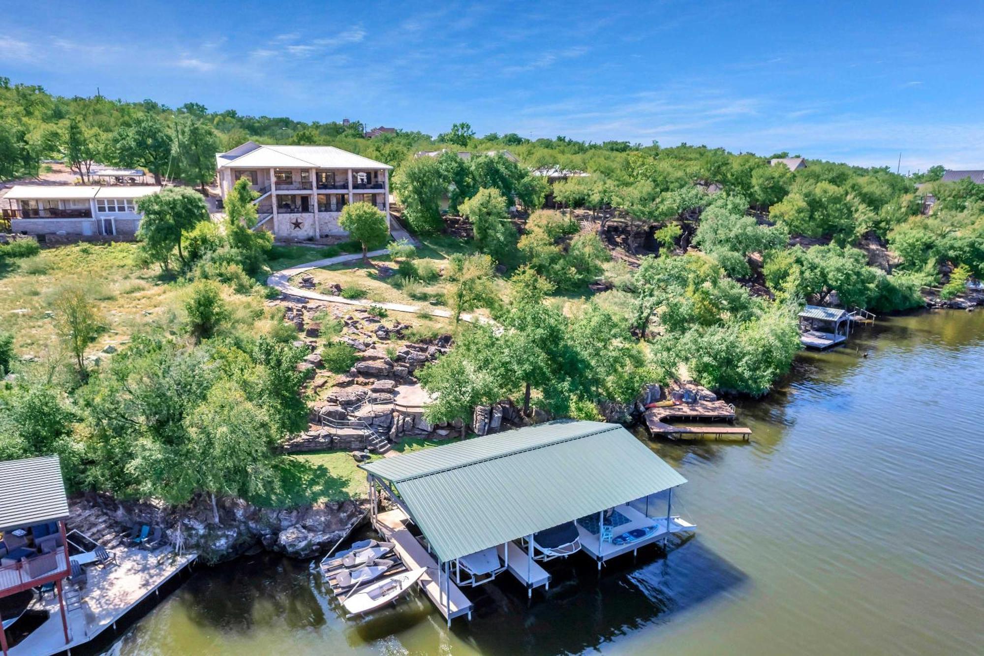 Lake Marble Falls On The Rocks And Concierge Service Villa Exterior photo